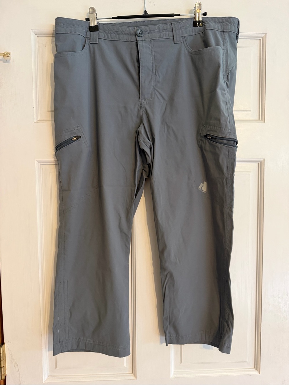 Eddie Bauer Gray Women's Performance Capris